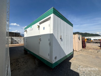 2003 Norco Trailer Manufacturing 18 ft x 10 ft Portable Toilet