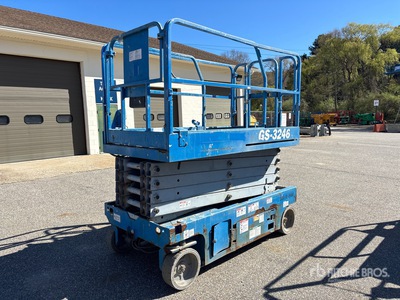 2016 Genie GS-3246 Electric منصة رفع متحركة