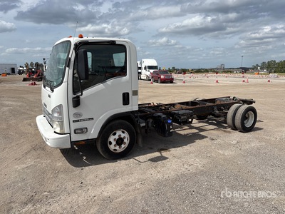 2015 Isuzu NPR HD 4x2 Cabine et châssis