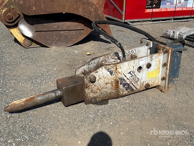 2022 FRD F9FSP-WR Q/C Hydraulic Breaker