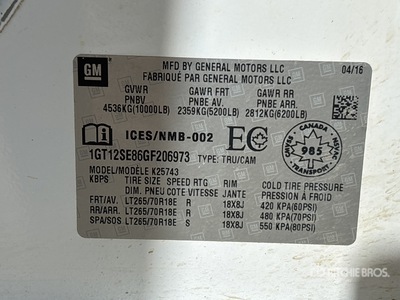 2016 GMC 2500 HD 4x4 Crew Cab Pickup