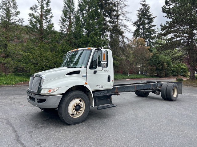 2013 International 4300 DuraStar 4x2 Cab and Chassis