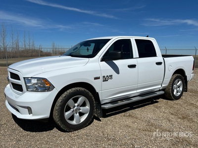 2023 Ram 1500 Classic 4x4 Crew Cab Pick-up