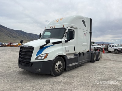 2020 Freightliner Cascadia 126 6x4 تراكتور شاحنة كابينة النوم (ثنائية المحور)