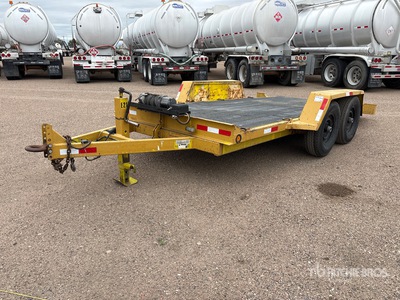 2003 Trailmax T-12-UT 16 ft T/A Remolque Portamaquinaria