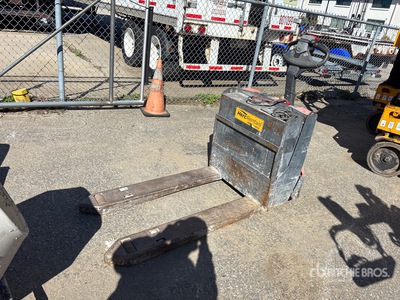 2018 Toyota 8HBW23 4500 lb Electric Pallet Jack