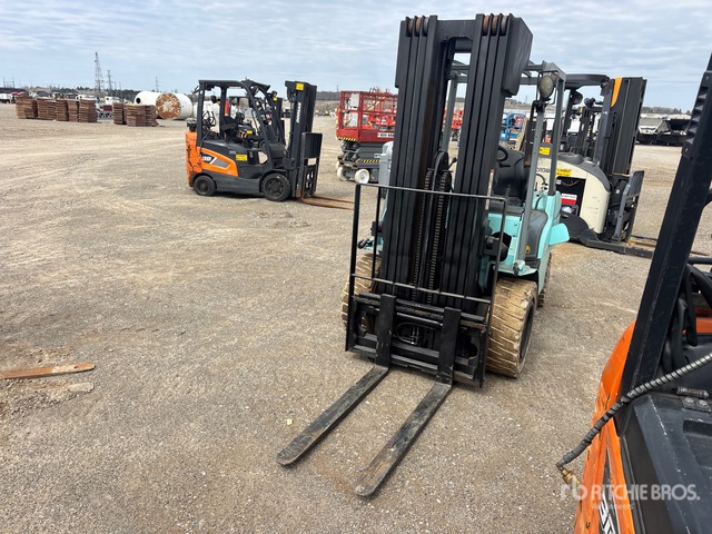 2015 Mitsubishi FG30N 4200 lb Pneumatic Tire Chariot Élévateur ...