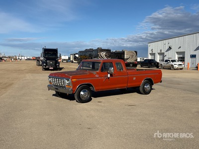 1978 Ford F-250 Ranger Camper Special 4x2 Extended Cab Pickup