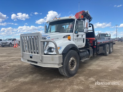 2005 Palfinger PK 21502 Knuckle Boom on 2006 International 7500 6x4 Boom Truck