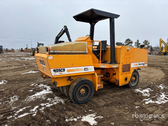 2006 Rosco 915 9 Wheel Pneumatic Roller | Ritchie Bros. Auctioneers