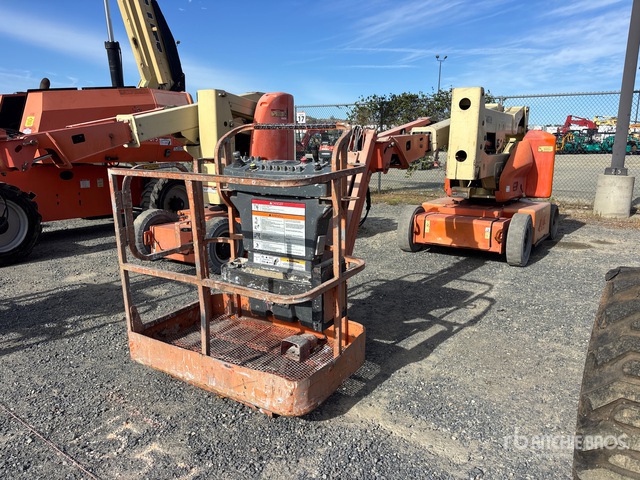 2007 JLG E400AJPN 2WD Electric Articulating Boom Lift