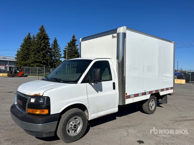 2017 GMC Savana 3500 4x2 Camion fourgon