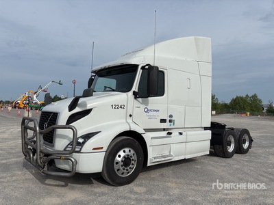 2022 Volvo VNR 6x4 Cabina con cuccetta per trattore stradale