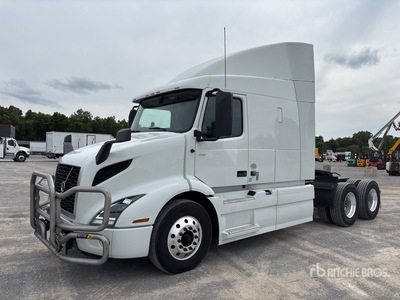 2022 Volvo VNR 6x4 T/A Sleeper Truck Tractor