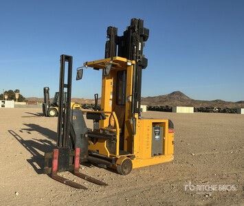 Yale NTA030SA Electric Swing Reach Forklift