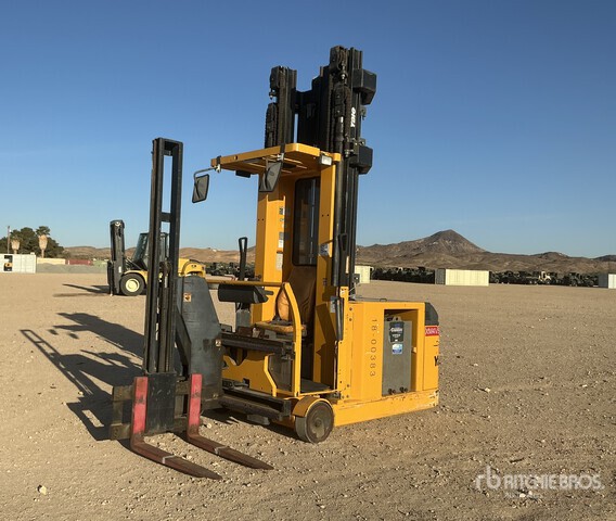 Yale NTA030SA Electric Swing Reach Forklift