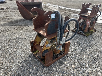25.5 in Hydraulic Excavator Vibratory Plate Compactor Attachment