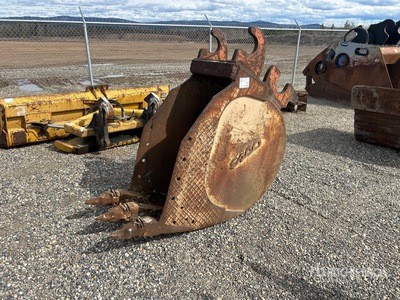 24 in Q/C Excavator Bucket