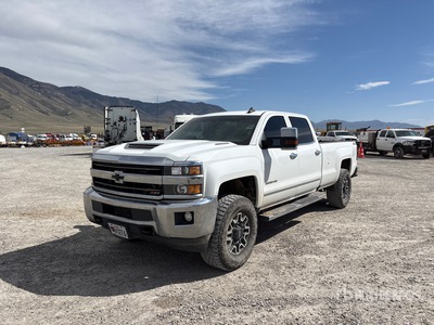 2018 Chevrolet Silverado 3500HD 4x4 Crew Cab Pickup