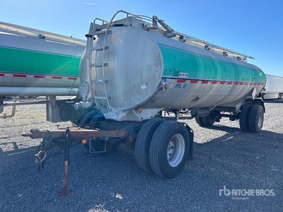 1979 Clough T/A Turntable Pup Tankwagen Aanhangwagen