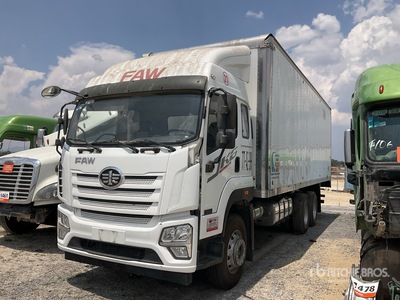 2023 FAW ELAM3020D 6x4 Van Truck (Inoperable)