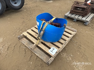 Quantity of (10) 3/8-1/2 in Knuckle Boomers