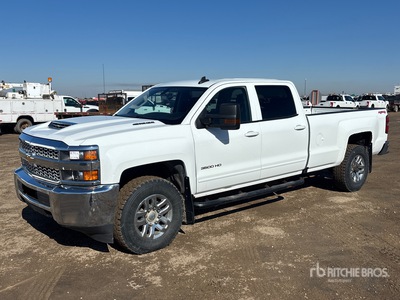 2019 Chevrolet Silverado 3500HD LT 4x4 Crew Cab Pickup