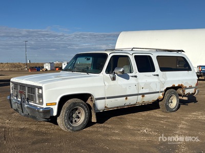 1987 Chevrolet Suburban 2WD SUV