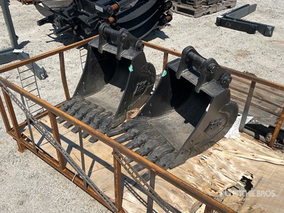 Quantity of (2) 18 in Digging Excavator Bucket