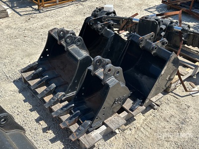 Quantity of (4) Yanmar Digging 2(18in),1(24in),1(12in) Baggerlöffel