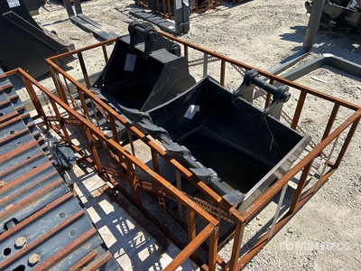 Quantity of (2) Yanmar 30 in Digging Excavator Bucket