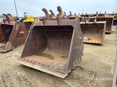 Finning 64 in Q/C Cleanup Excavator Bucket - Fits Cat 325