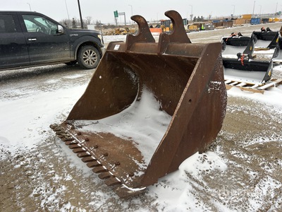 WBM 64 in Q/C Cleanup Excavator Bucket - Fits Cat 336