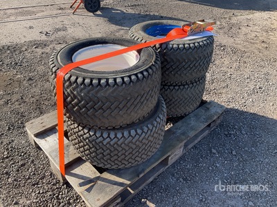 Quantity of (4) Nifty HR12NB Ruedas