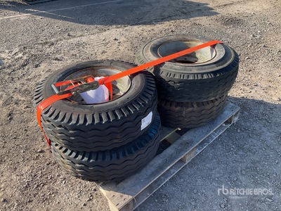 Quantity of (4) Genie Z45B Ruedas