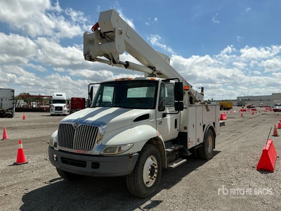 2007 International 4300 4x2 Vacuüm Graafmachine