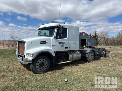2015 Volvo VHD 8x4 Tri/A Sleeper Truck Tractor (Inoperable)