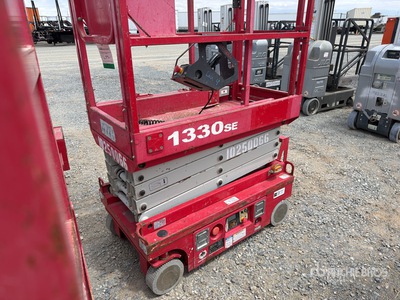 2018 MEC 1330SE Electric Scissor Lift