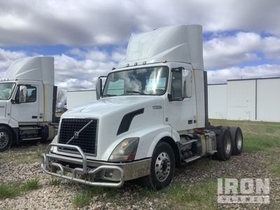 2017 Volvo VNL64T300 6x4 T/A Day Cab Truck Tractor