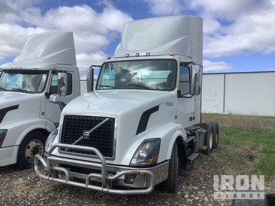 2017 Volvo VNL64T300 6x4 T/A Day Cab Truck Tractor