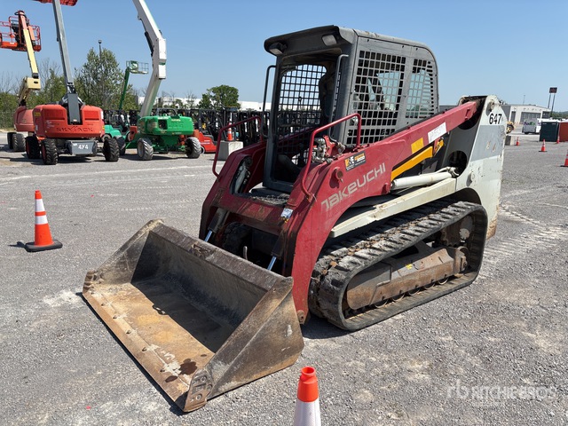 2016 Takeuchi TL12 Compact Track Loader