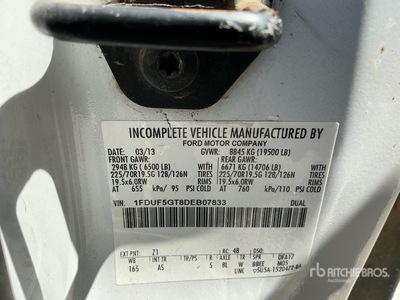 2013 Ford F-550 4x2 Service Truck