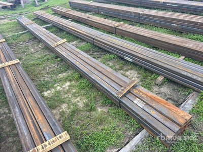 Quantity of (12) 2 in x 3 in Rectangle Tubing