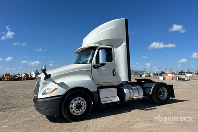 2020 International LT625 4x2 S/A Day Cab Truck Tractor
