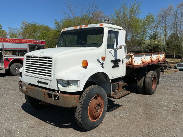 1993 International 4800 4x4 Pickup