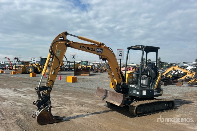 Hyundai 35Z-9A Mini Excavator