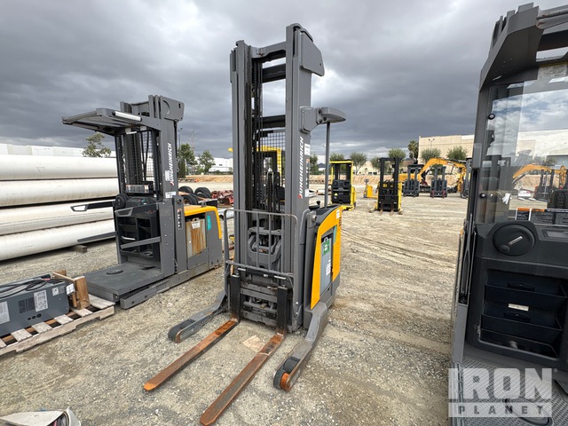 2018 Jungheinrich ETR235 3500 lb Electric Forklift