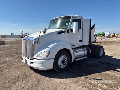 2014 Kenworth T680 4x2 S/A Day Cab Truck Tractor