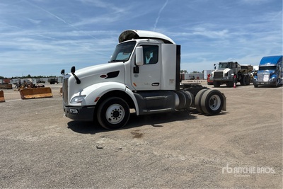 2016 Peterbilt 579 4x2 تراكتور شاحنة (أحادي المحور)