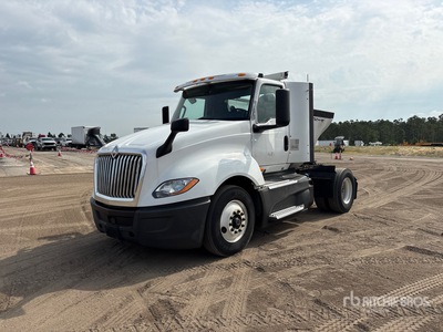 2019 International LT625 4x2 S/A Day Cab Truck Tractor